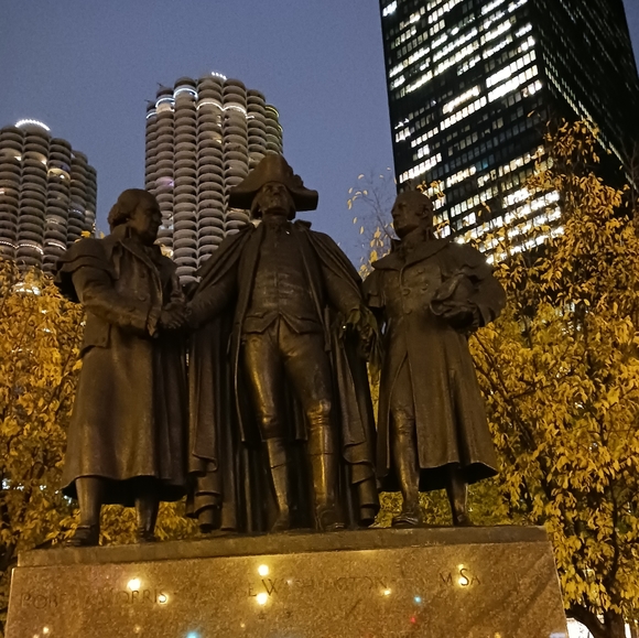 I shop Chicagoland, so YOU can #eshopchicago! Shop ART: eshopchicago.etsy.com - Picture 4 of 13